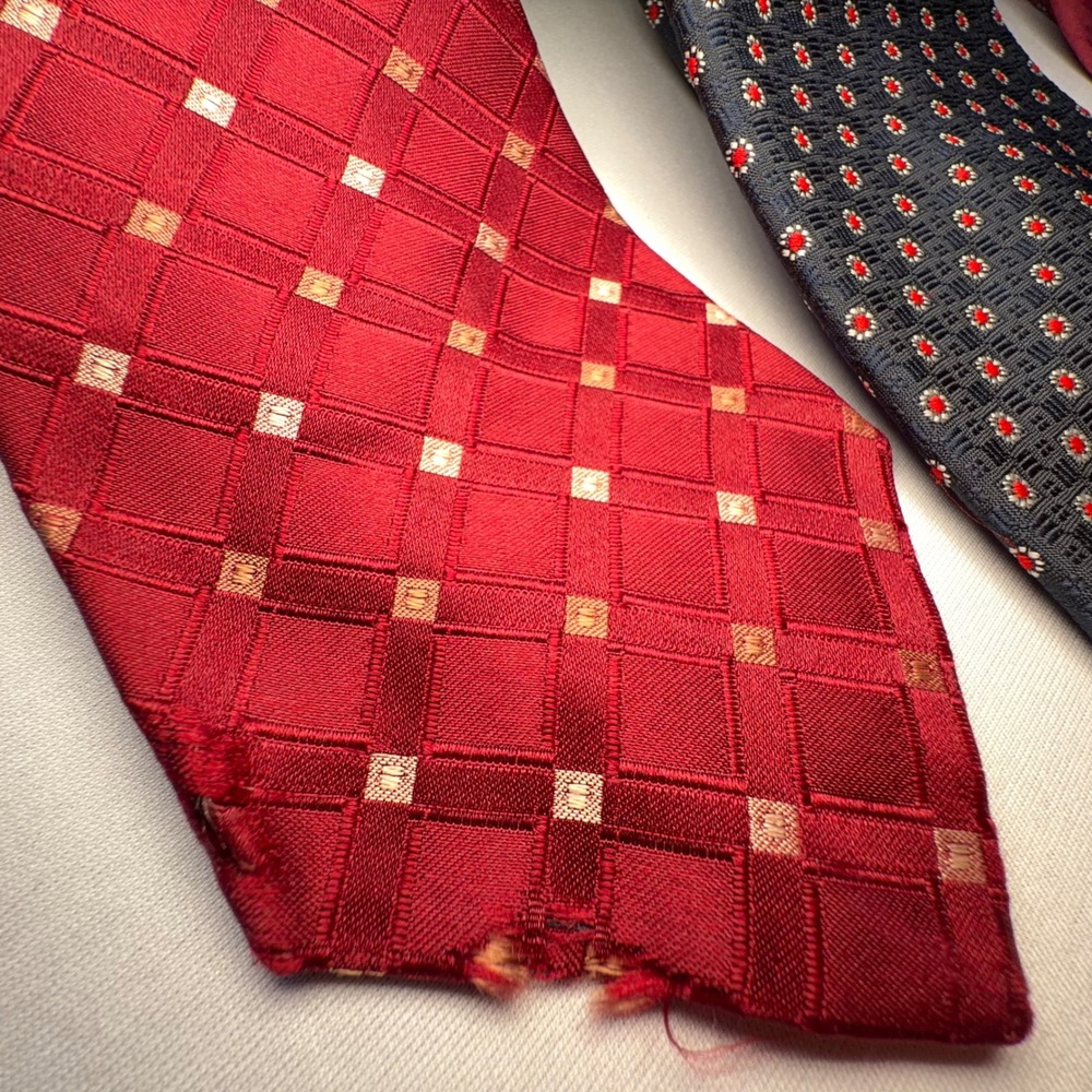 Vintage Christian Dior Cravates Necktie Lot Men OS Red Blue Silk Repair Project - Picture 2 of 10